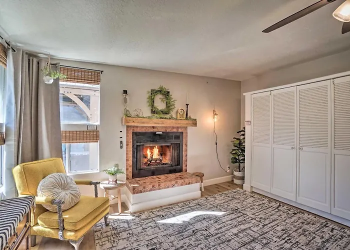 Central Studio With Fireplace On Route 66! * Williams